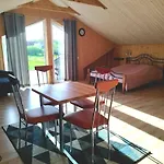 Dobilas Ir Jura Guest house Palanga